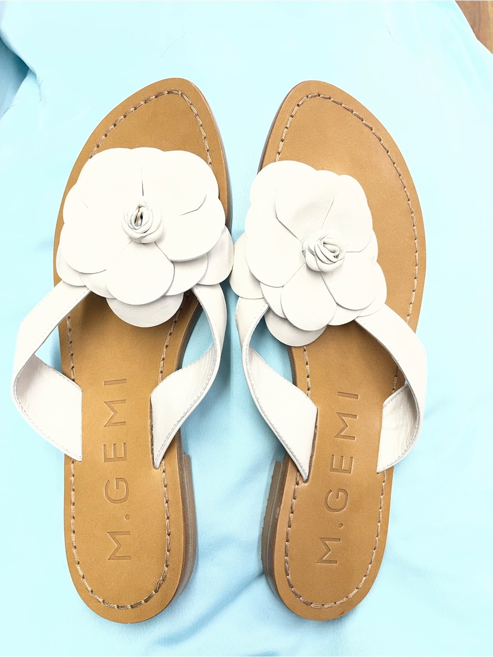 M. Gemi White Leather Floral Appliqué Thong Sandals